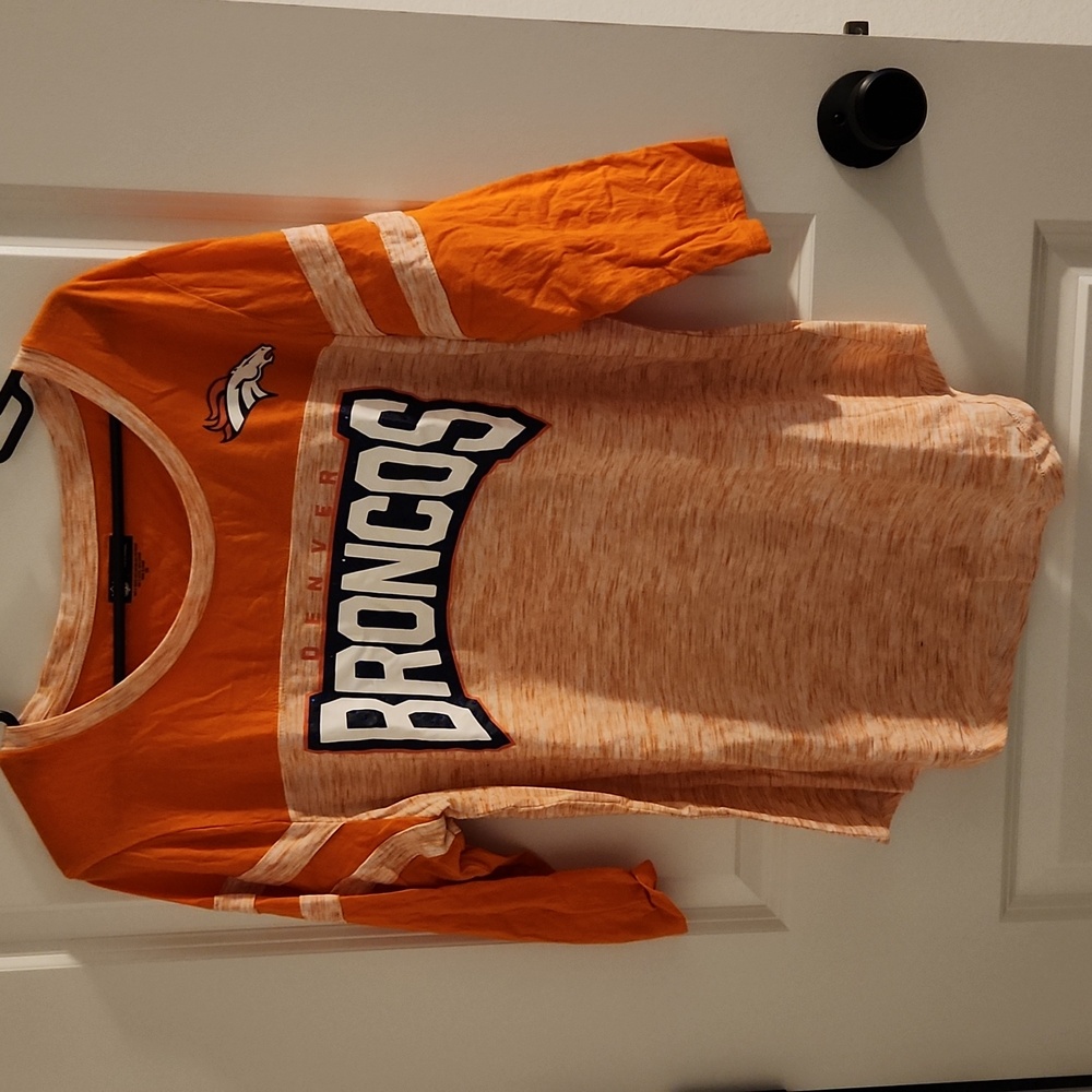 Worn once! Denver Broncos shirt